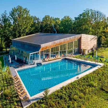 Ferienhaus Stylish Loft With Sauna Antoing