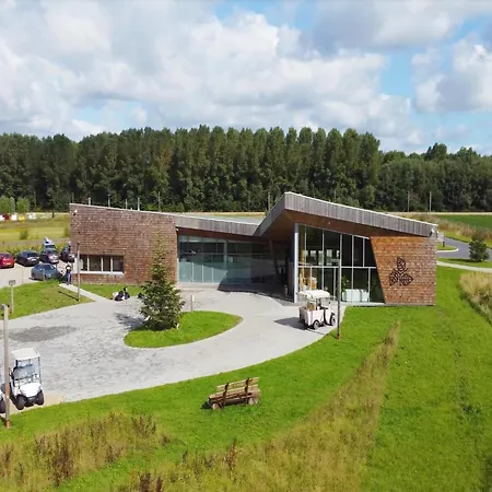 בית נופש Stylish Loft With Sauna Antoing